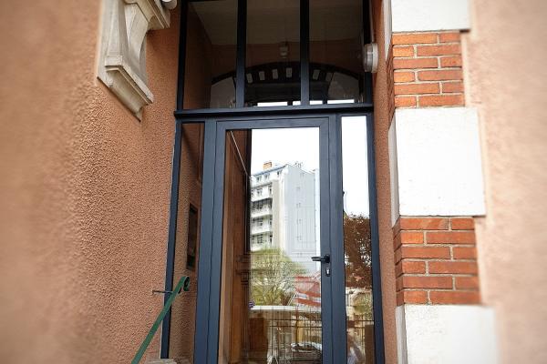 Sas vitré aluminium